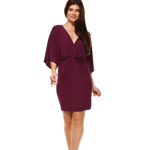 Dresses & Skirts - ❤️ Soft plum twist front knit dress